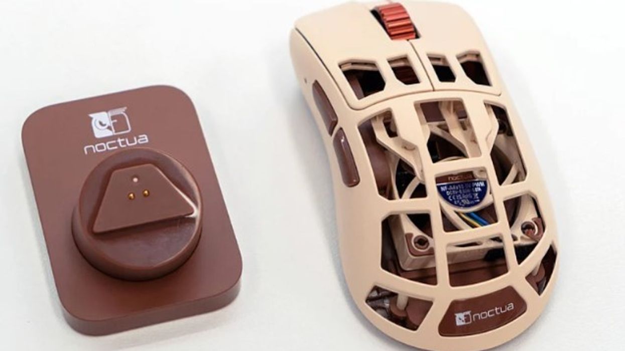 Miu për lojëra i Pulsar ka një ventilator ftohës që frynë në pëllëmbën e dorës