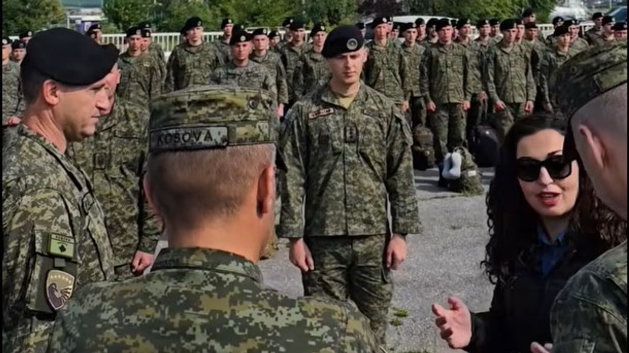 Osmani takon ushtarët e FSK-së që shkuan për trajnimin në SHBA