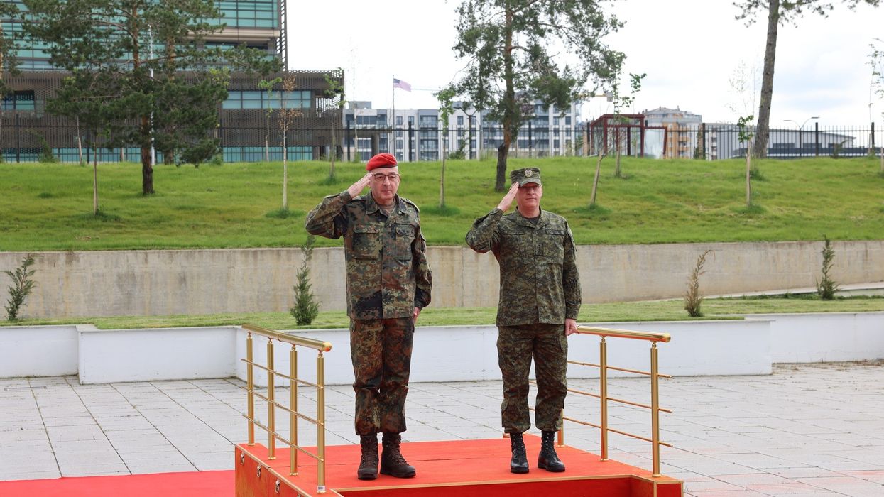 Shefi i Mbrojtjes së Gjermanisë viziton Kosovën, gjenerali Jashari dhe Breuer flasin për bashkëpunimin në fushën e mbrojtjes