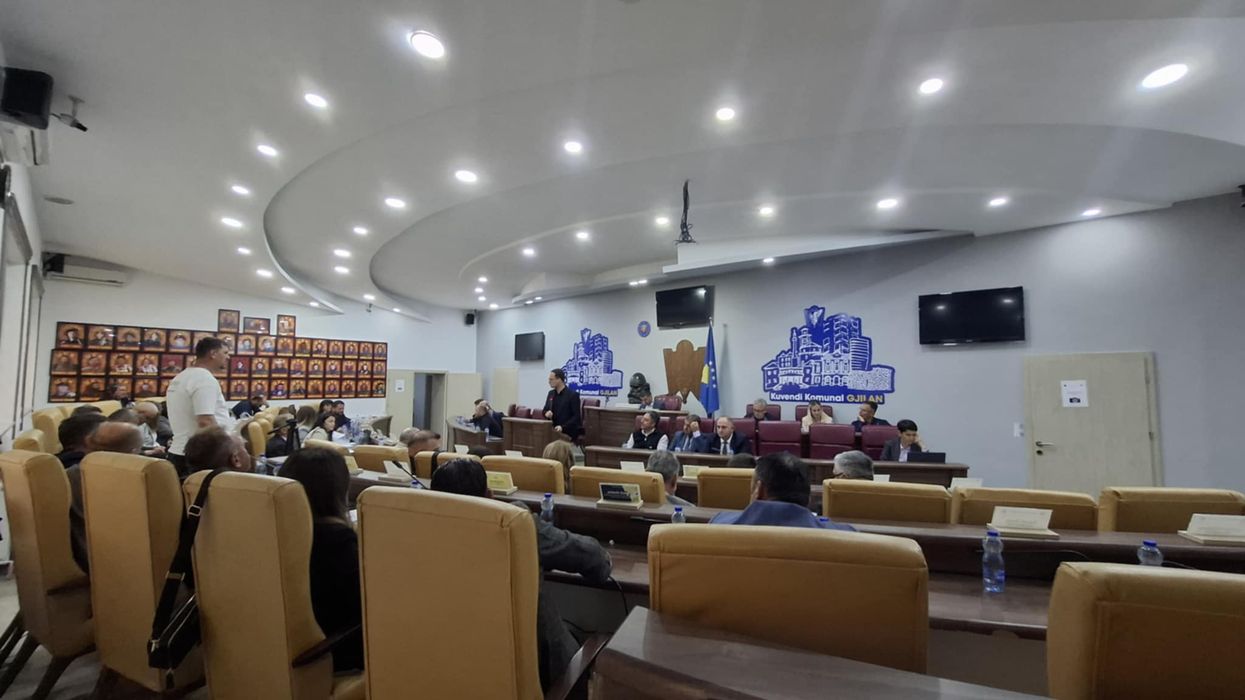 Kompensimin ushqimor për punëtorët komunalë dhe emra të rinj për rrugët – vendime nga Kuvendi Komunal i Gjilanit