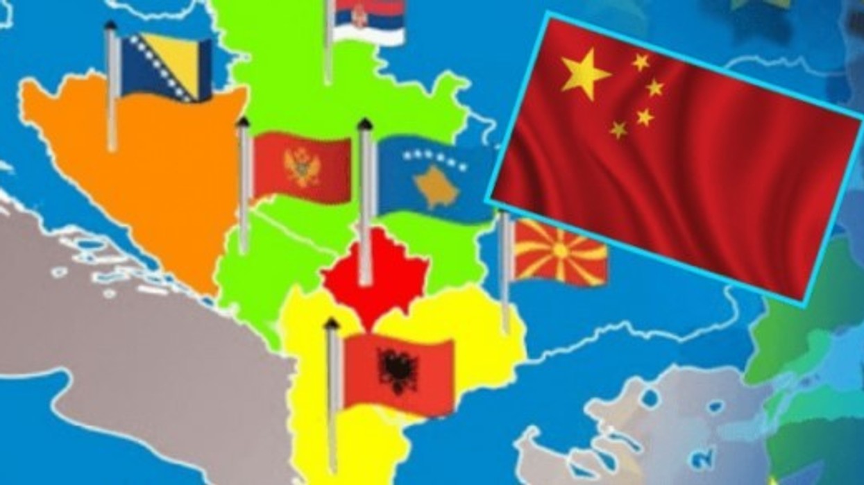 Si po e shfrytëzon Kina tërheqjen e Perëndimit për të zgjeruar praninë në rajon?