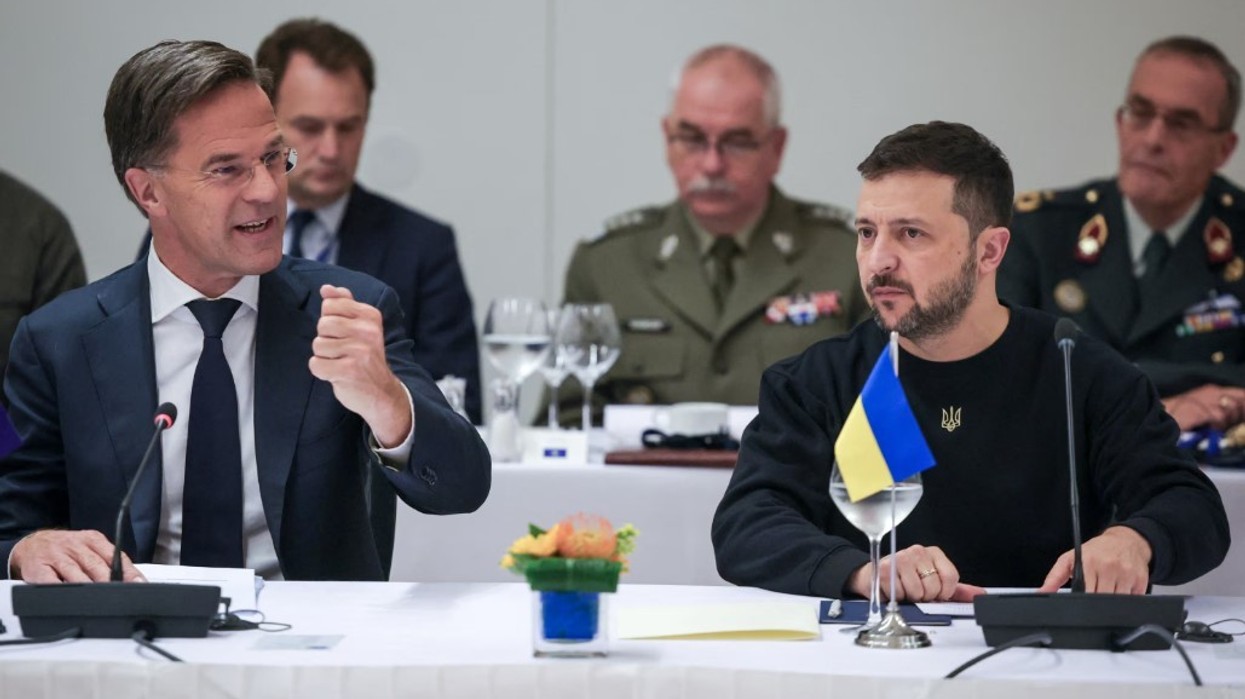 Rutte fton Zelenskyn në samitin e NATO-s