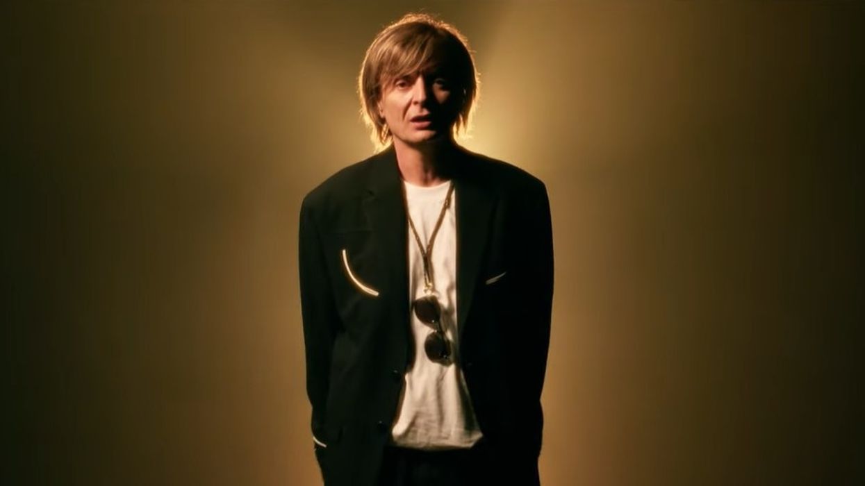 Armend Rexhepagiqi rikthehet pas shumë vitesh me albumin e ri "Dashni e Vjetër" – një rrëfim emocional përmes shtatë këngëve të ndjera