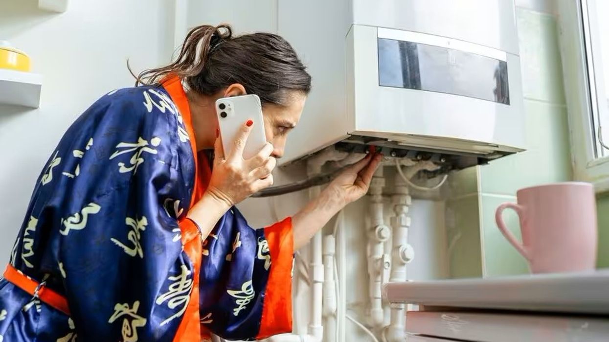 Kini kujdes Ja çfarë do të thotë çdo tingull i ngrohësit të ujit dhe kur duhet të veproni