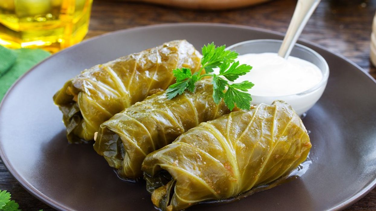 Sarma ndryshe nga çdo herë: Pasi ta provoni, s’do të doni më tjetër recetë!
