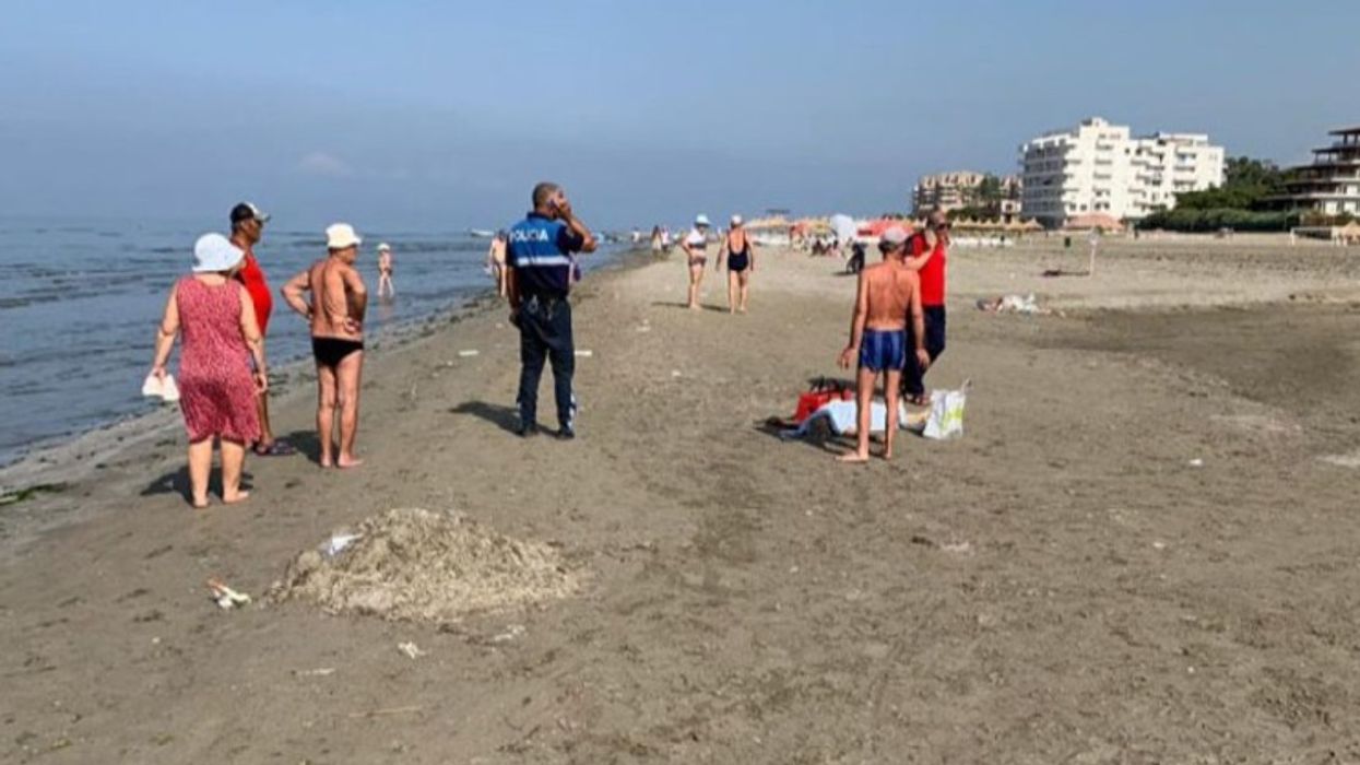 Mbytet turistja në plazhin e Durrësit