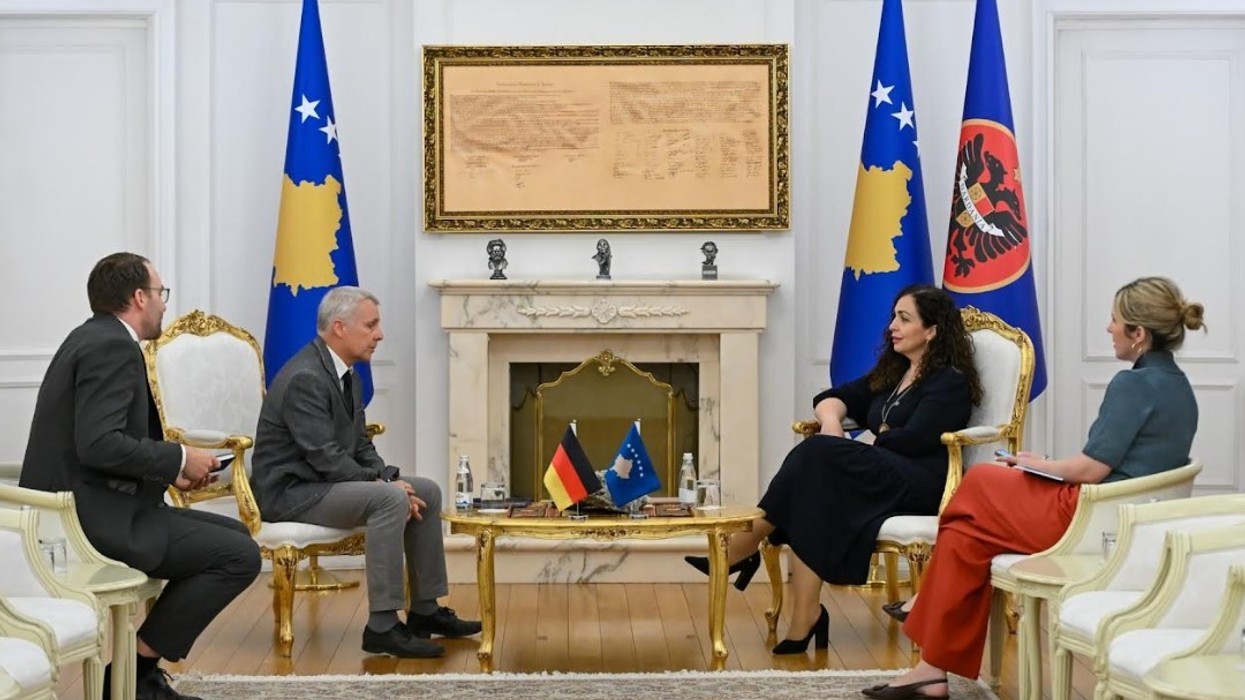 Osmani pret Rohden: Moskonstituimi i institucioneve ka implikime në procese të tjera të rëndësishme për vendin