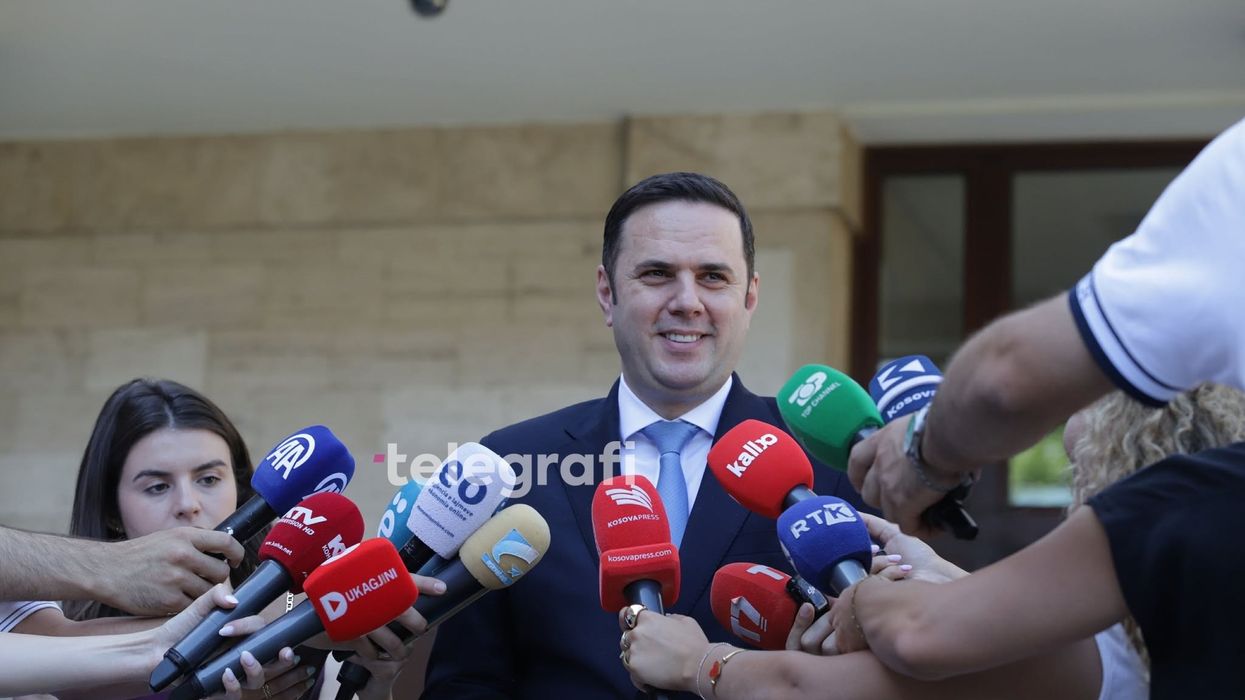 Abdixhiku hedh kritika ndaj Kurtit: I mungon legjitimiteti dhe morali politik, do t'i drejtohemi Kushtetueses për shkeljet e LVV-së