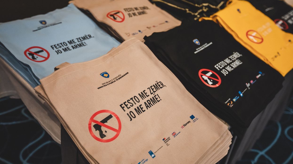 Ministria e Punëve të Brendshme lanson fushatën “Festo me zemër, jo me armë”