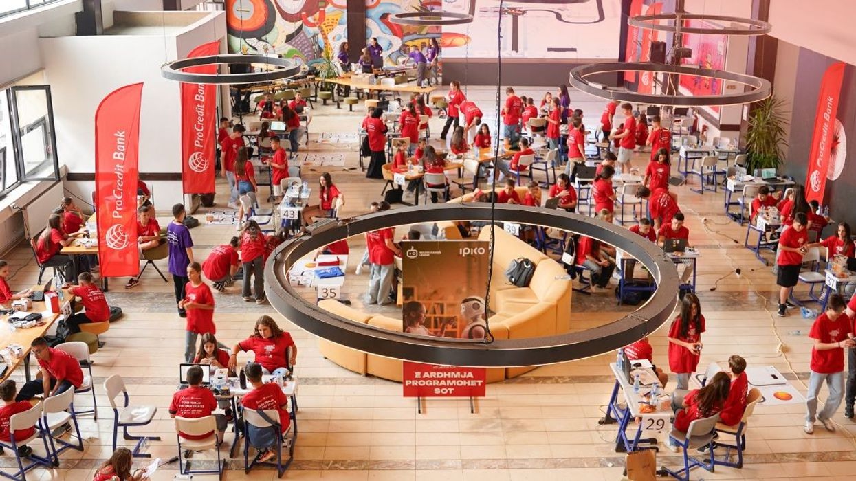 ProCredit Bank Kosova, mbështetës gjeneral i garës më të madhe të robotikës në Kosovë, Kosova Makers League Open, për vitin 2025