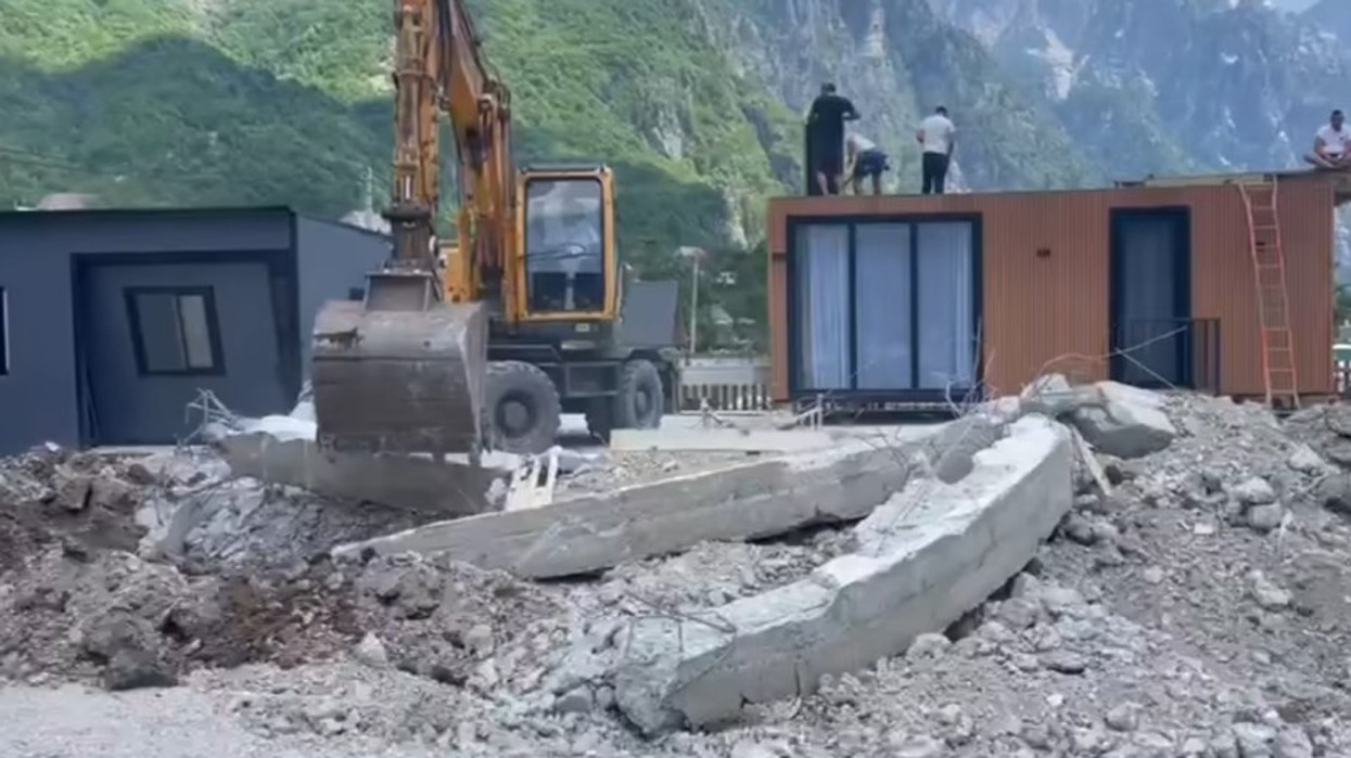 "Krimineli as nuk ka kurajën të shfaqet”, Rama publikon pamje nga Thethi