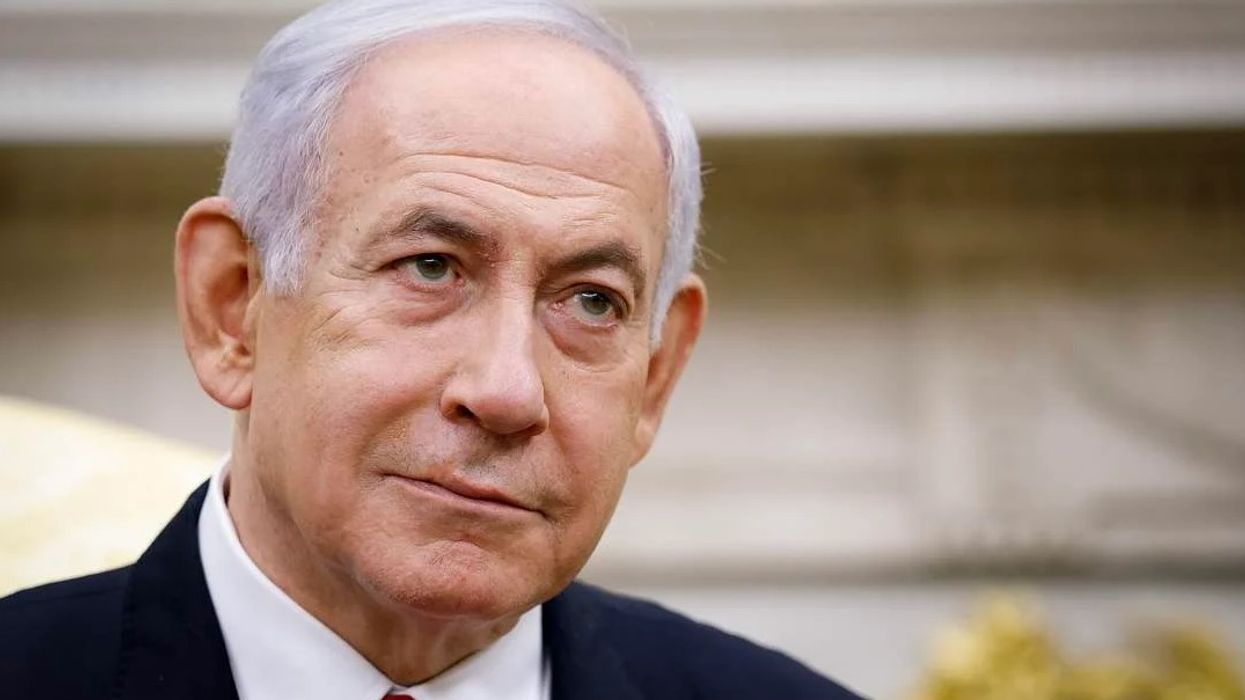 Netanyahu helmohet nga ushqimi, do të pushojë për tre ditë