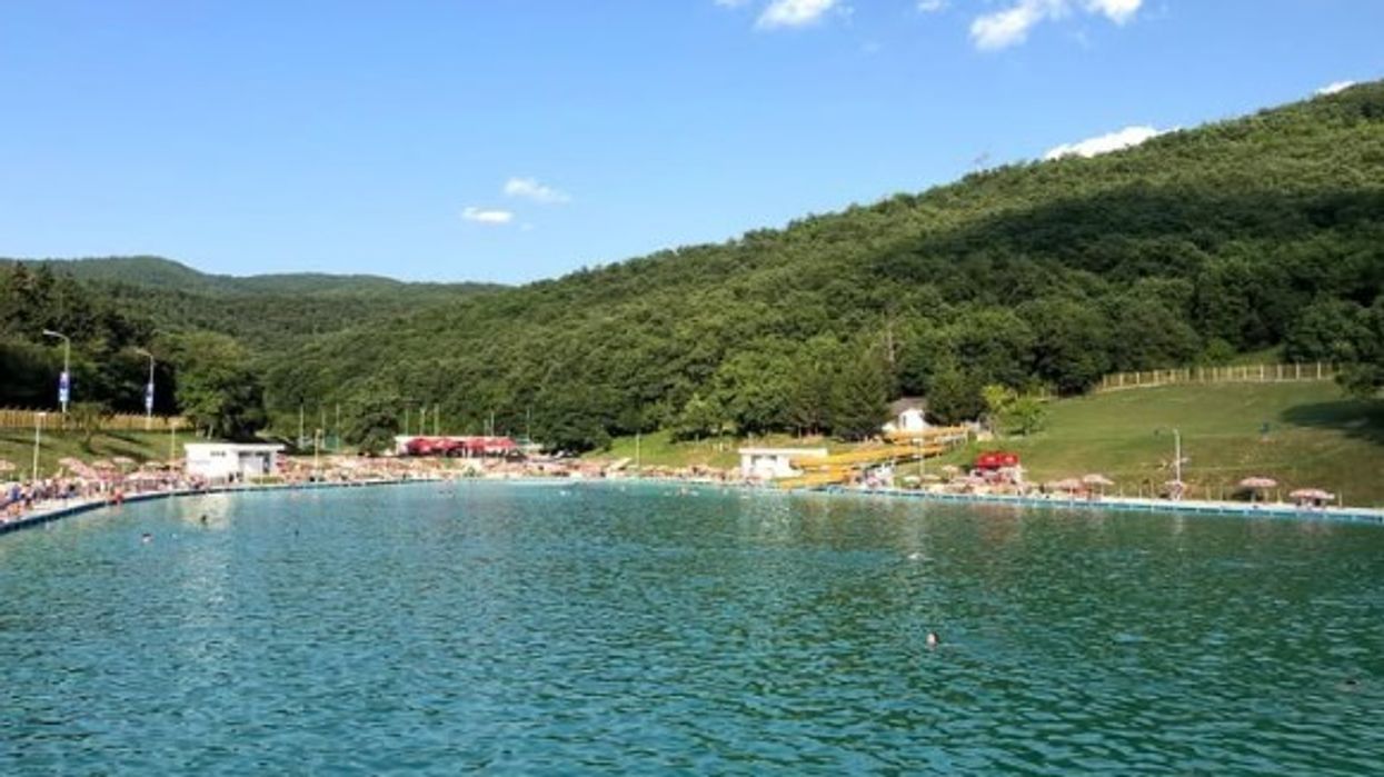 Pas 'alarmit', uji i pishinës së Gërmisë sipas standardeve, IKSHPK: Do të vazhdojmë me monitorimin