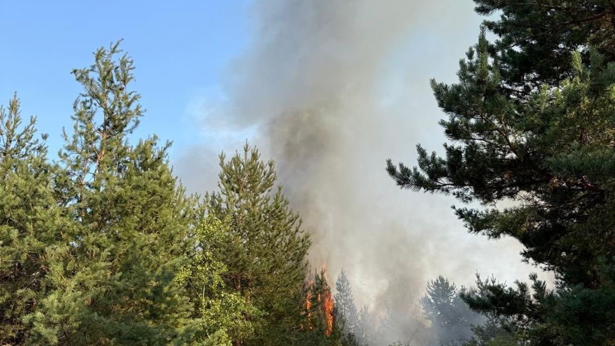 Zjarri përfshin disa vatra në fshatin Pakashticë të Podujevës