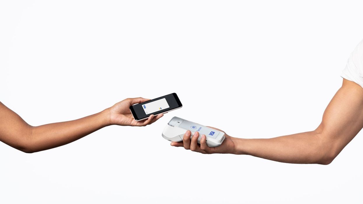 Visa sjell Apple Pay në Kosovë – Një mënyrë më e sigurt për të paguar me iPhone dhe Apple Watch