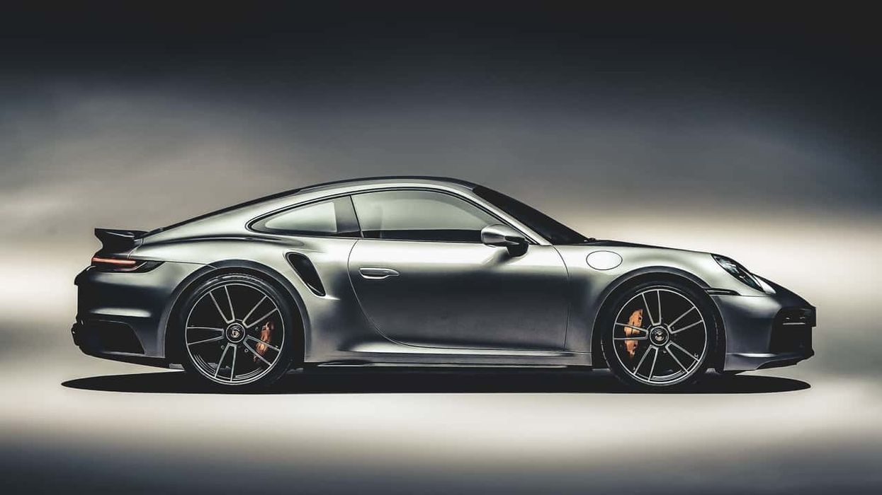 Porsche 911 Turbo S e re debuton këtë vit, do të jetë hibride