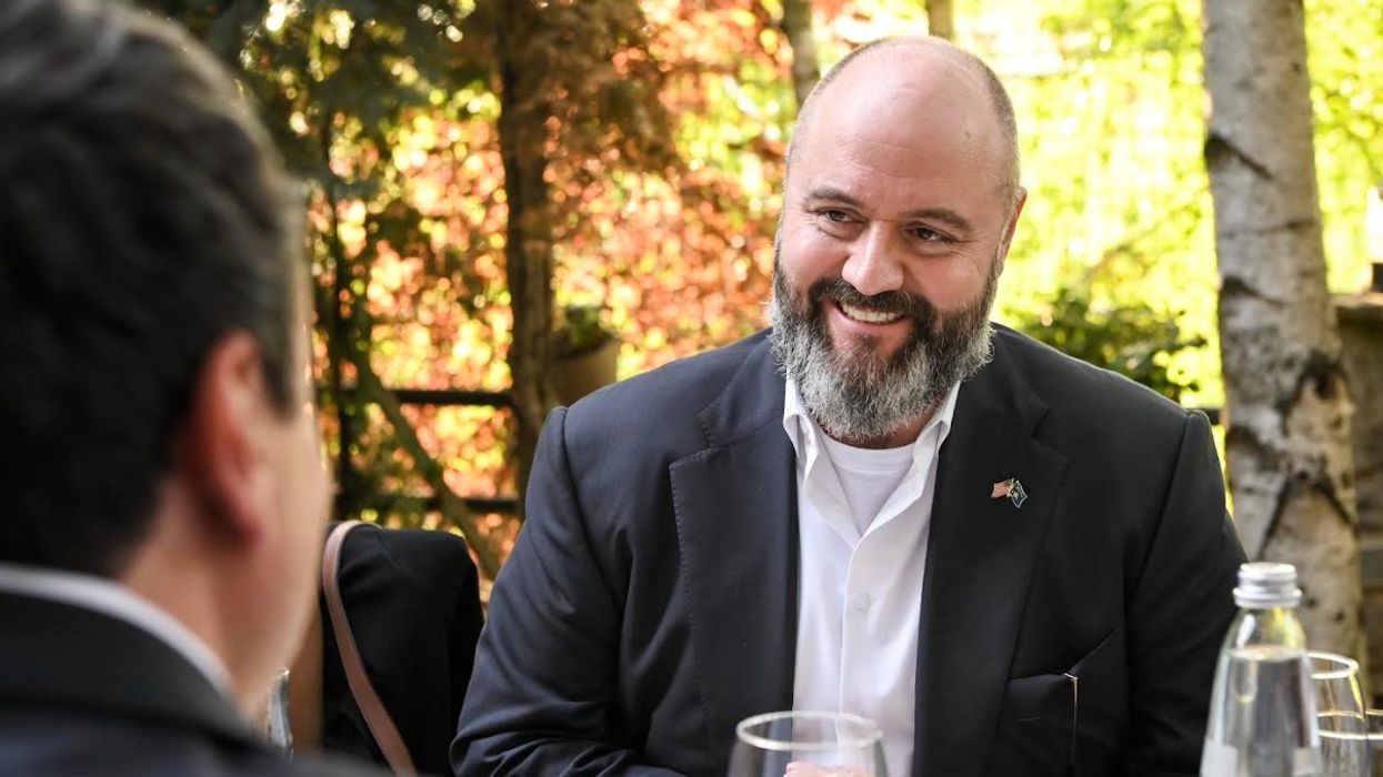 Kurti në darkë pune me Baker, Kosova dëshiron fuqizimin e raporteve me SHBA-në në industrinë e mbrojtjes