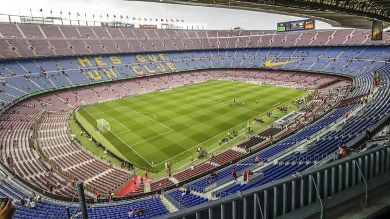 Barcelona më në fund kthehet në Camp Nou, por me një kapacitet shumë modest