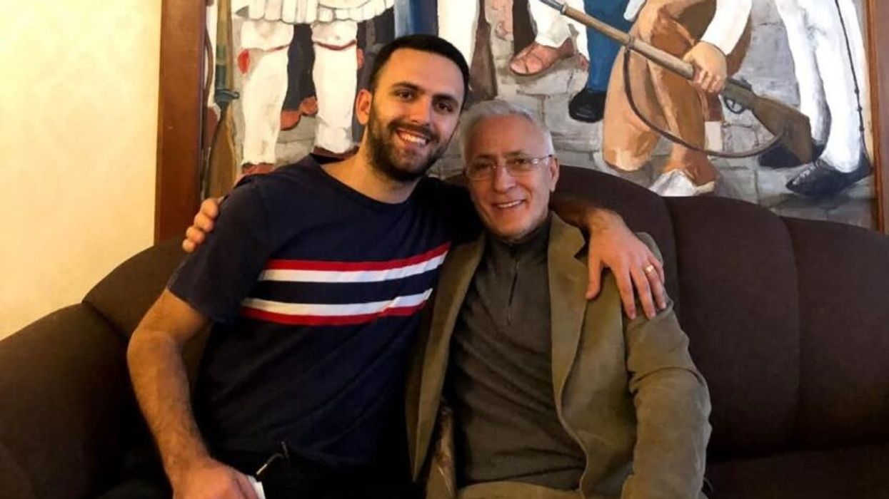 Djali i Jakup Krasniqit bën thirrje për dalje në protestë: Nëse ka drejtësi, s’mund të gjykohet lufta e drejtë e një populli