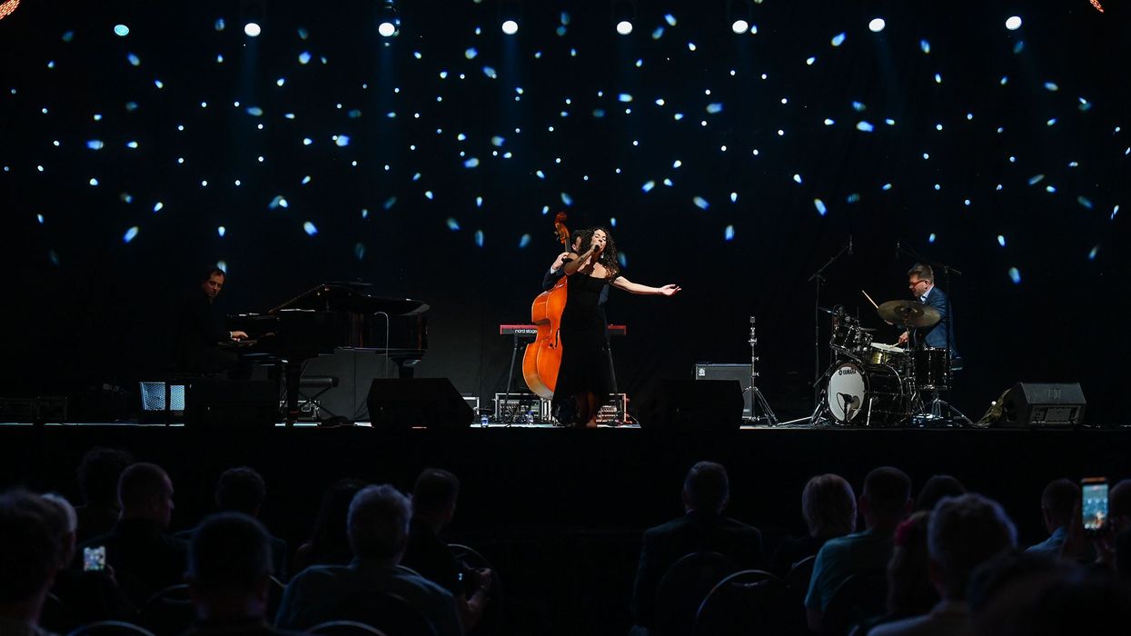 Kurti në hapjen e festivalit “Mitrovica Internacional Jazz”: Këto koncerte po zhvillohen në të dy anët e Ibrit, nuk mund ta cenoj askush këtë zhvillim të përbashkët kulturor