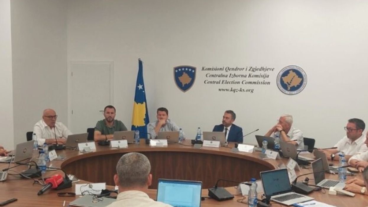 KQZ certifikon grupin e parë me 10 subjekte politike dhe 64 kandidatë për zgjedhjet lokale