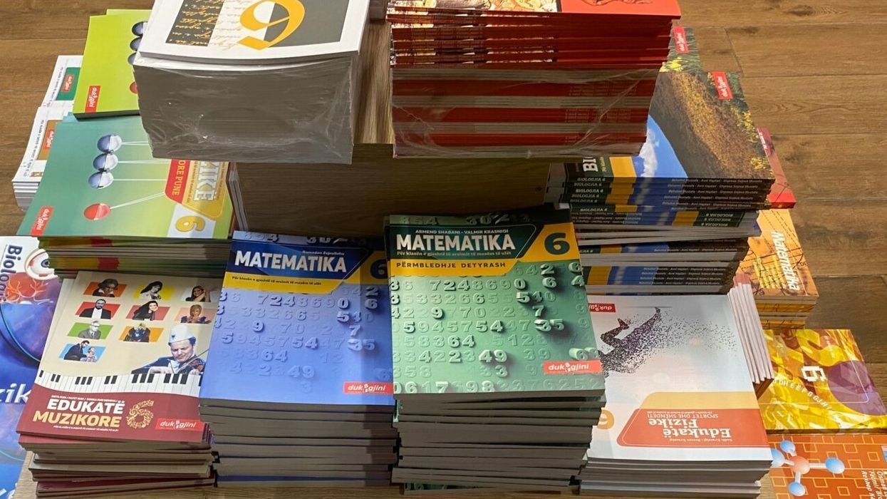 Fillon aplikimi për subvencionimin e teksteve dhe materialeve shkollore për vitin 2025/2026