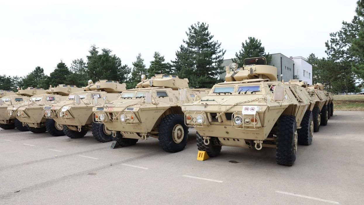 50 autoblinda për Kosovën, Ambasada amerikane: Hap tjetër në angazhimin tonë të përbashkët për forcimin e kapacitetit mbrojtës të FSK-së