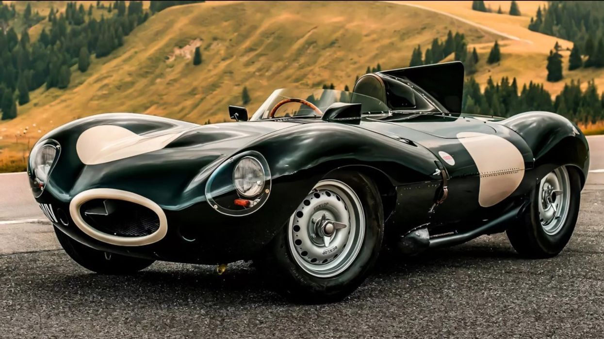 Një Jaguar legjendar sapo është nxjerrë "nga aty ku ishte fshehur për 31 vjet"