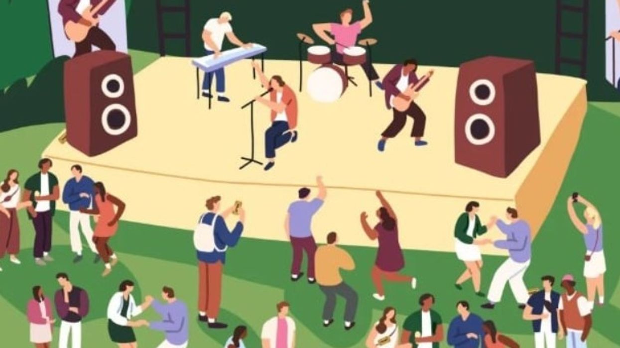 Aty ka një koncert dhe ju duhet të gjeni “pesë bileta” në 15 sekonda