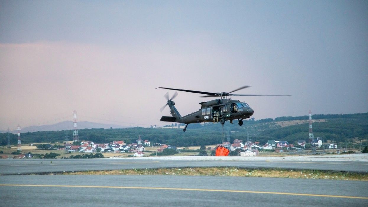 KFOR-i bëri 80 ndërhyrje nga ajri për shuarjen e zjarreve në disa komuna të Kosovës