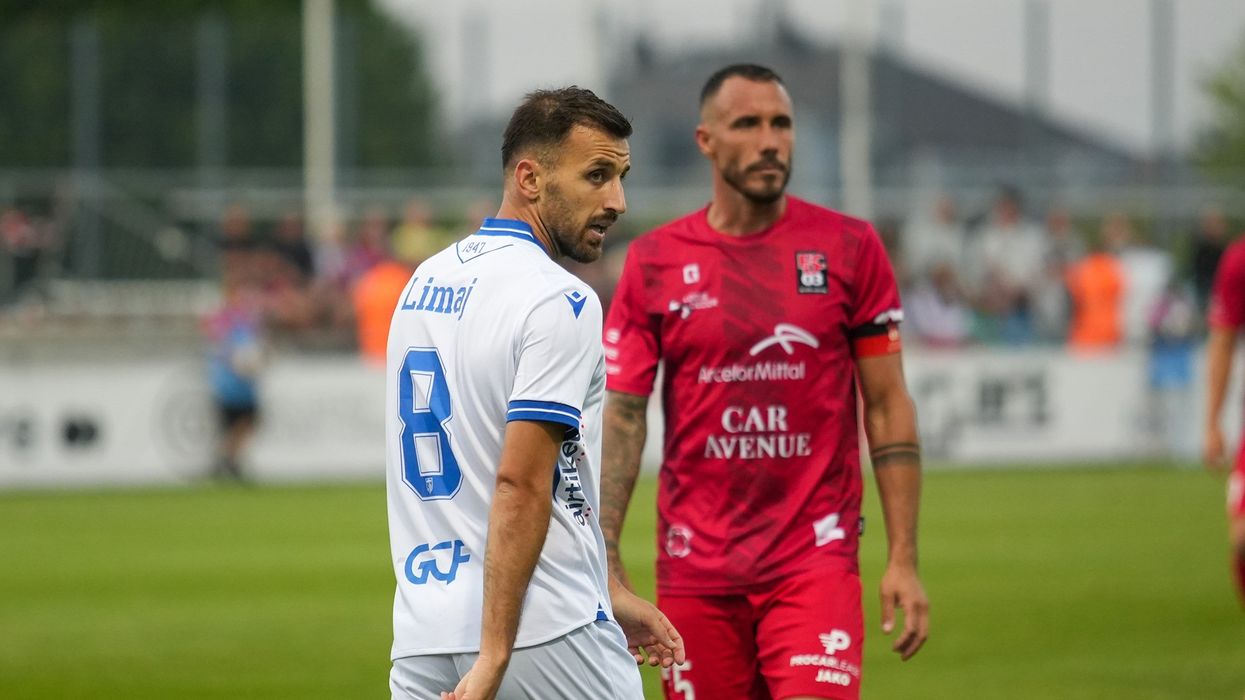 Mbyllet pa gola pjesa e parë - Drita dominon, Differdange ka një lojtarë më pak