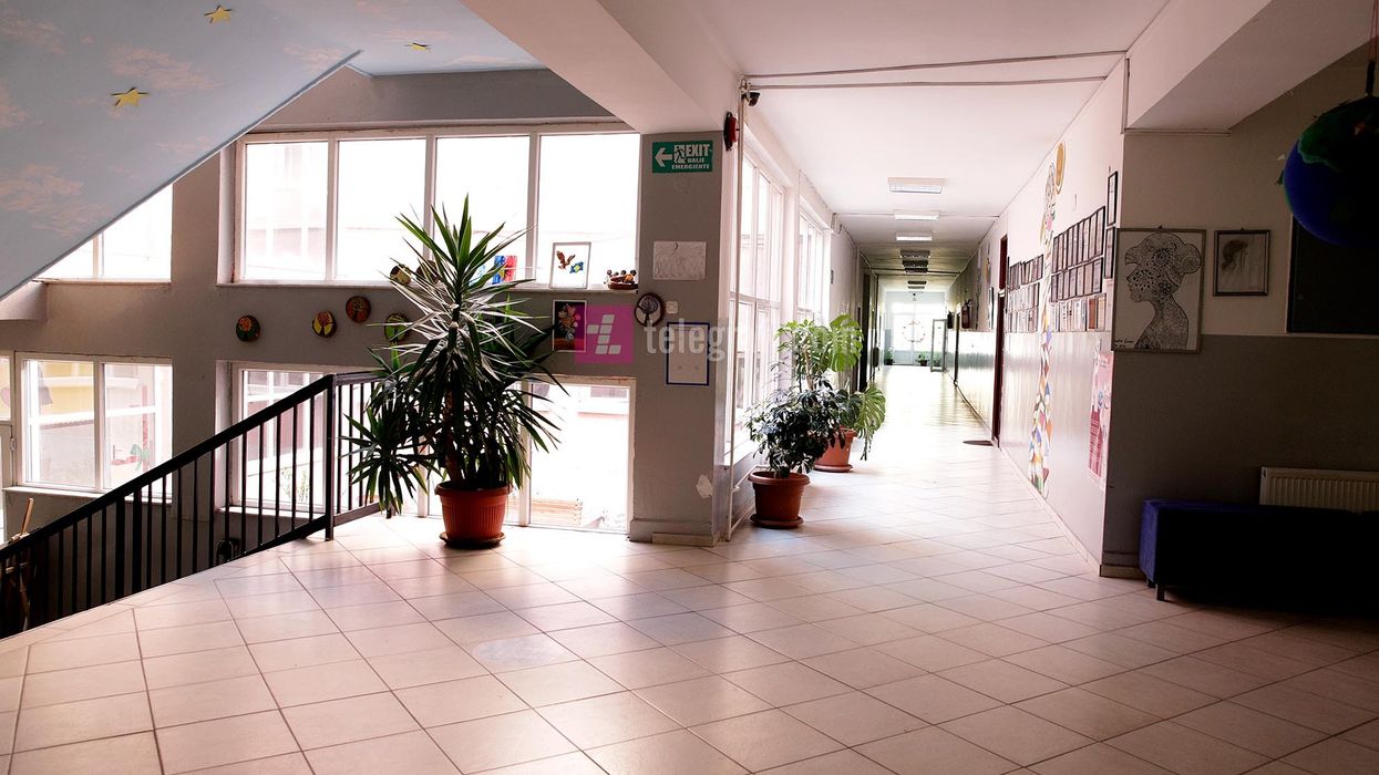 Jasharaj uron fillimin e vitit të ri shkollor: Të mos përsëritet kaosi me tekstet shkollore