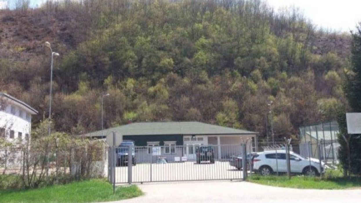 Tentim arratisje nga kampi i azilantëve në Vranidoll – njëri ndalohet, tjetri në arrati