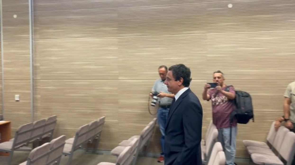 Seanca gjyqësore ndaj Faton Klinakut, Kurti arrin në Gjykatën Themelore