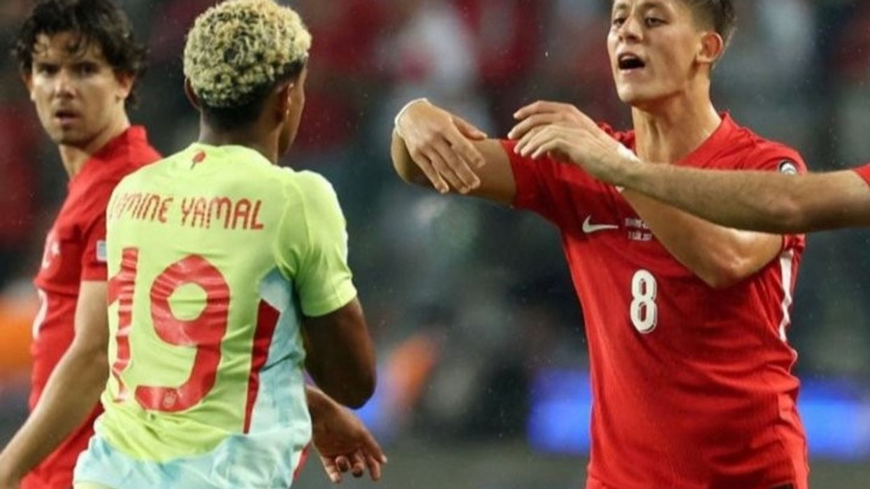 Rivaliteti Barcelonë - Real Madridi ndizet në ndeshjen Spanjë – Turqi, Arda Guler shtyn Lamine Yamalin