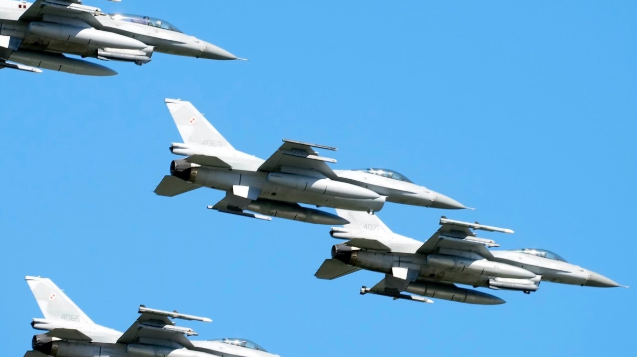 Polonia rrëzon dronë mbi territorin e saj gjatë sulmit rus ndaj Ukrainës