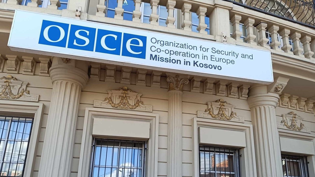 OSBE reagon pas mbylljes së shërbimeve të sistemit të Serbisë në veri