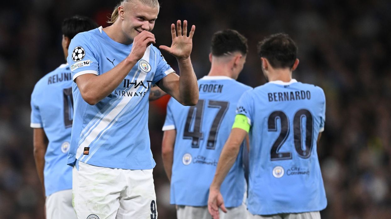 Man City mposht Napolin e 'plagosur' me golat e Haaland dhe Doku
