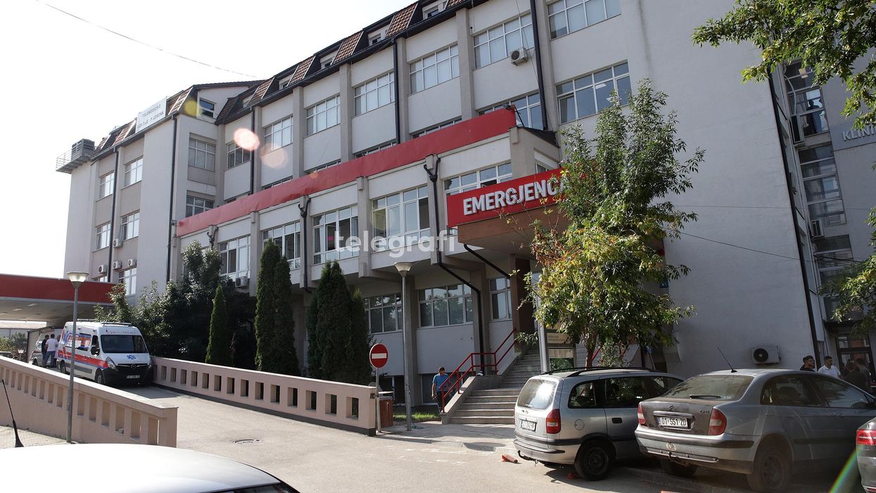 Të shtënat me armë në Viti, vdes i plagosuri në QKUK