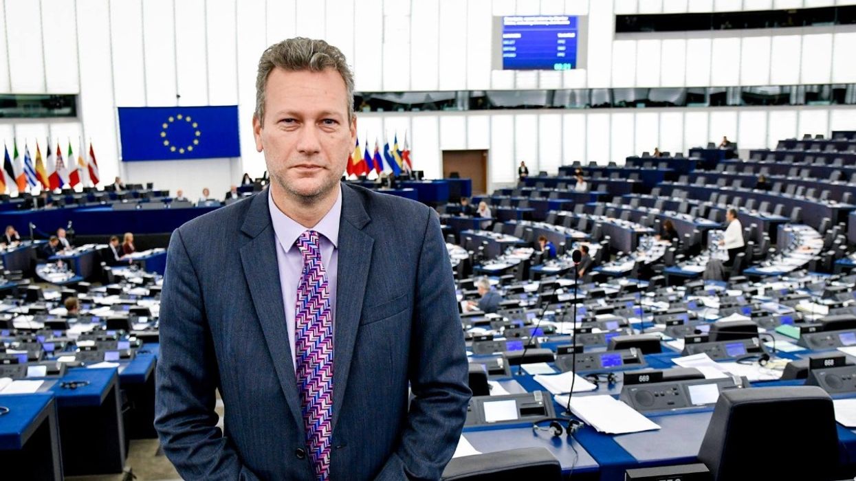 Ish-eurodeputeti britanik pranon se ka pranuar ryshfet që të propagandojë për Rusinë