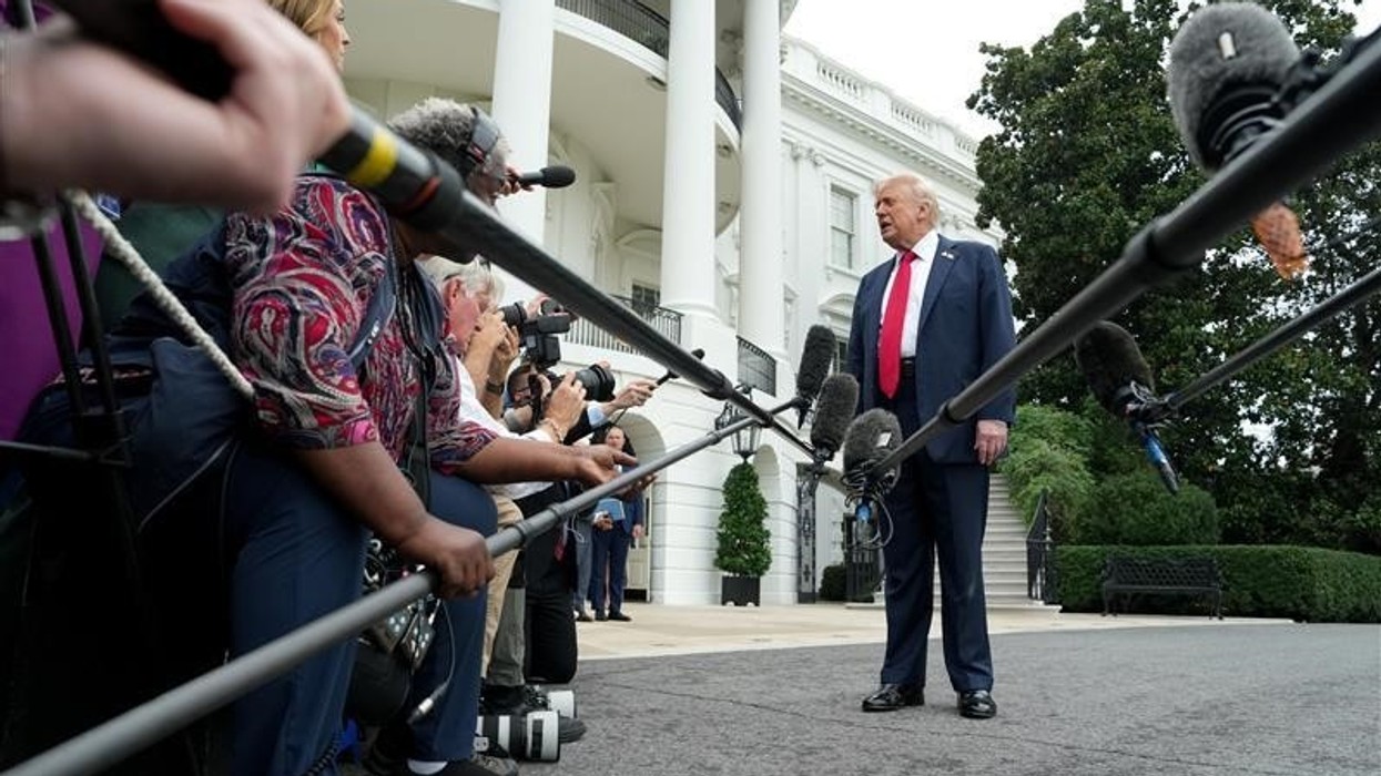 Hamasi ka 'tri ose katër ditë' për t'u përgjigjur, thotë Trump në një paralajmërim të ri