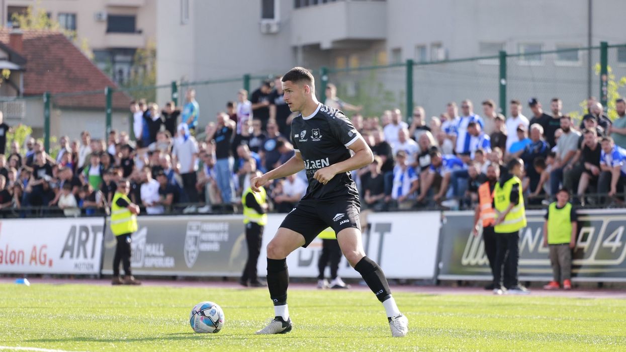 Donat Mehmeti kalon te Tirana, mund të debutojë në derbi me Partizanin