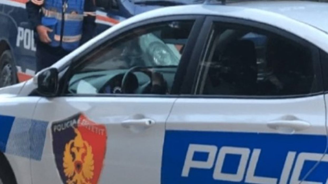 Plagosje me thikë afër gjimnazit "Ibrahim Rugova" në Kamëz, dy nxënës përfundojnë në Spitalin e Traumës