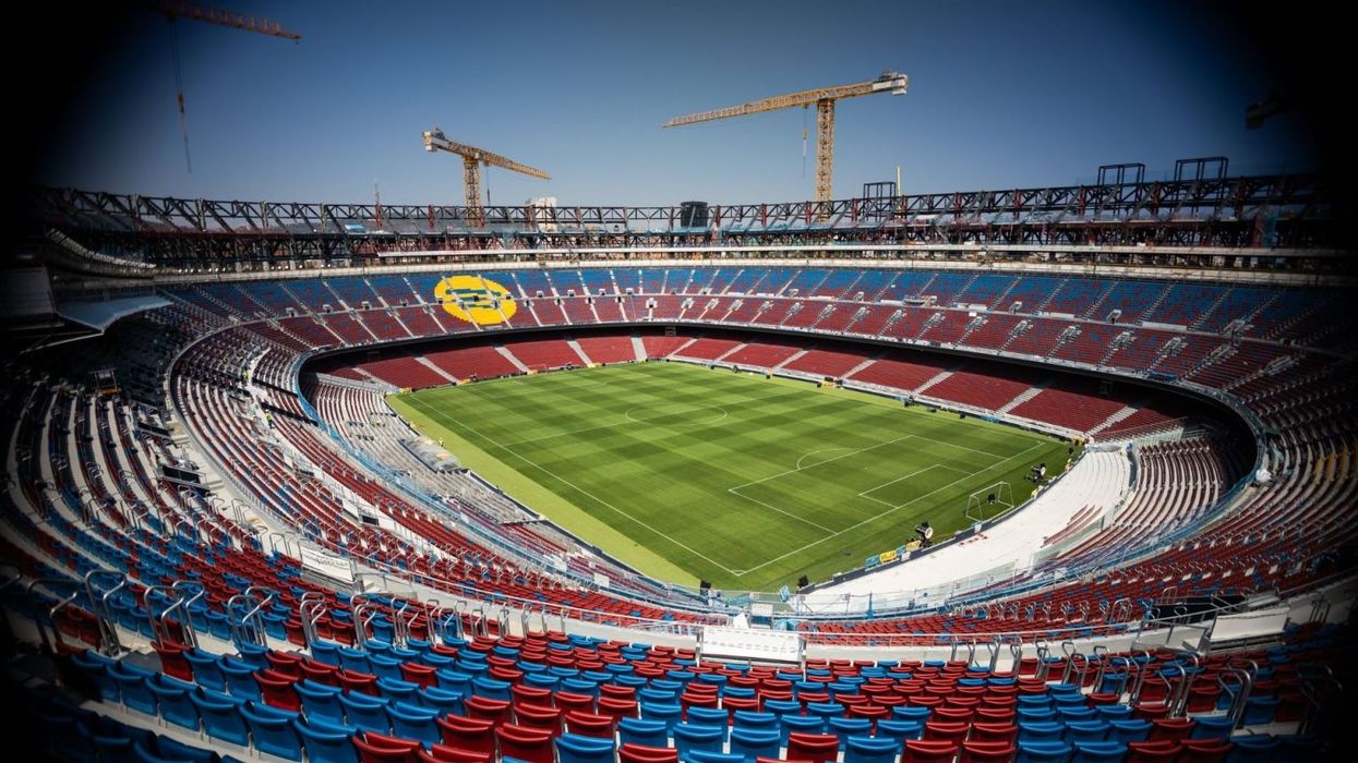 Barcelona konfirmon vonesa të mëtejshme për rikthimin në Camp Nou