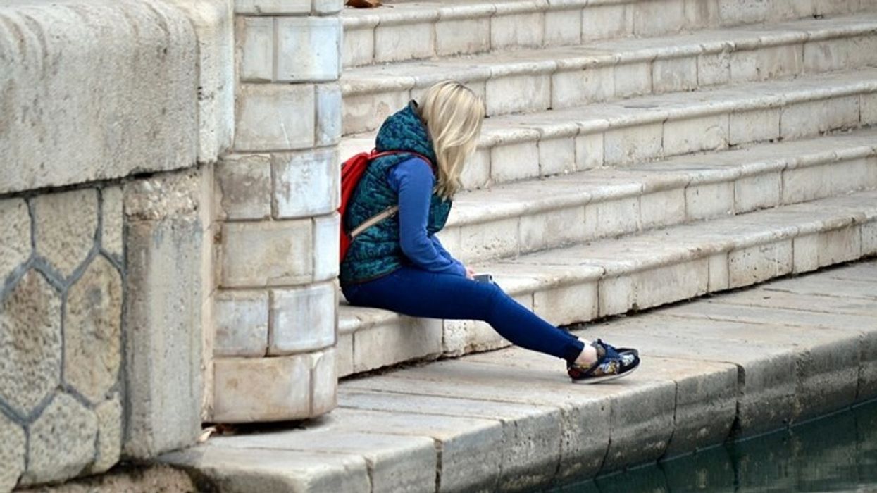 Psikologët - këto janë shenjat që tregojnë se jeni rritur në një shtëpi emocionalisht të paqëndrueshme