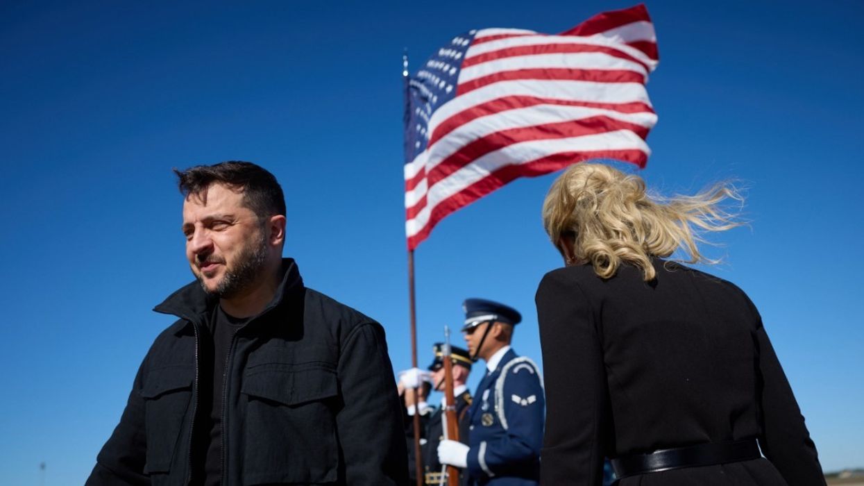 Zelensky arrin në SHBA, viziton menaxhmentin e fabrikës së Tomhawk përpara takimit me Trump