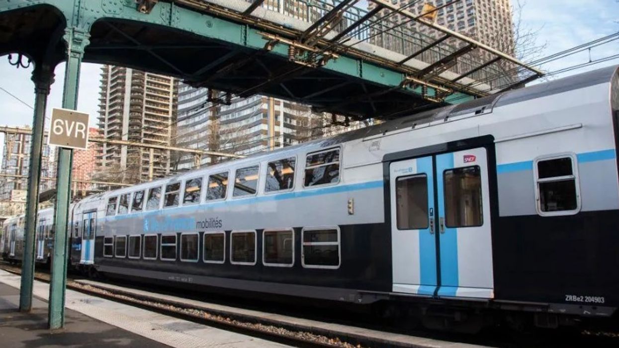 Burri u arrestua pas videos virale të një përpjekjeje të dyshuar për përdhunim në trenin e Parisit