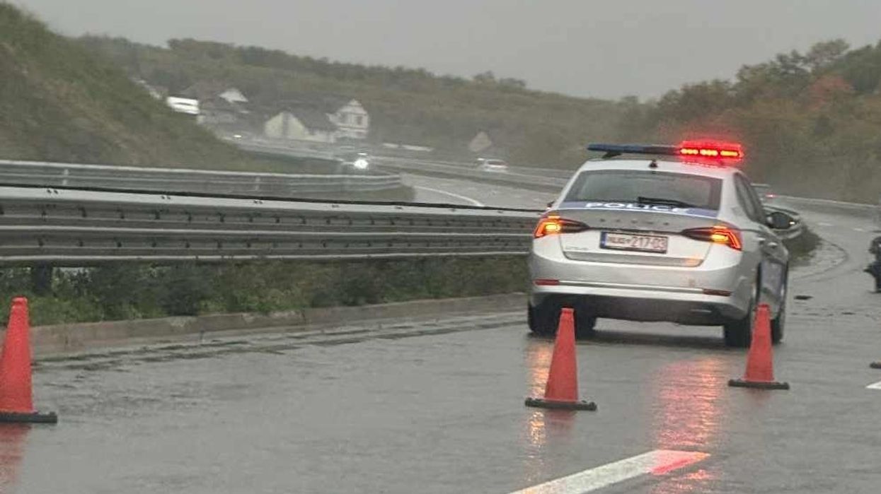 Dy gra lëndohen në vetaksident afër Vërmicës