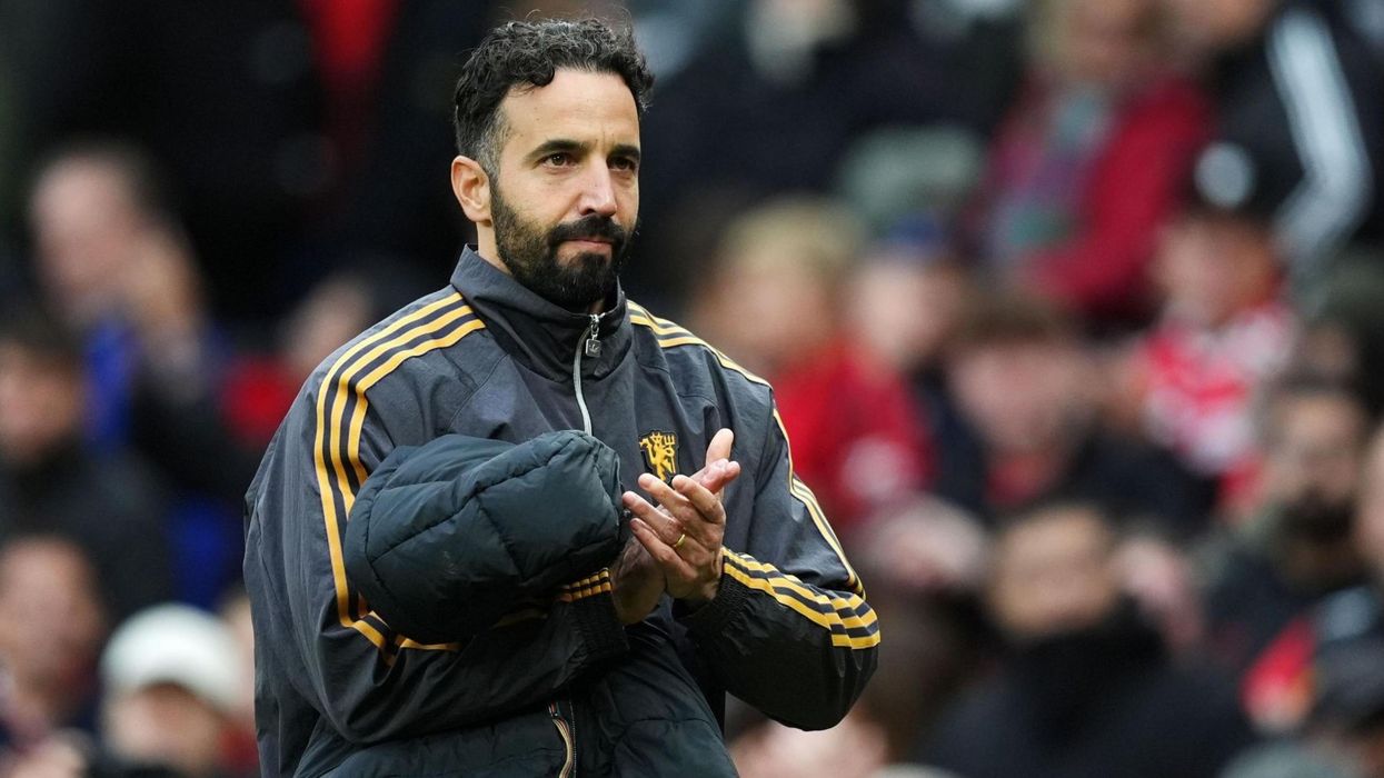 Ylli i Man Utd po përpiqet të largohet nga klubi pavarësisht se Ruben Amorim dëshiron qëndrimin e tij