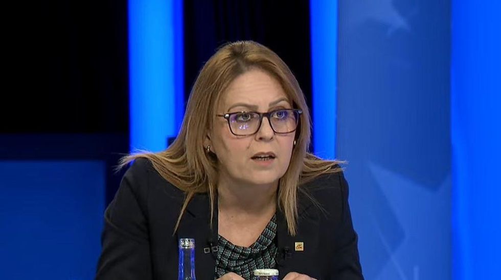 Bajrami: Vjosa Osmani nuk do zgjidhje të problemit, por t’i japë kohë Kurtit